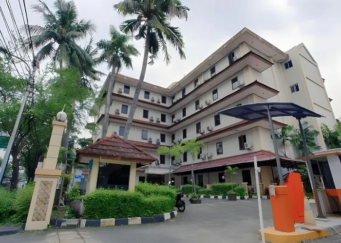 Puri Jaya Hotel