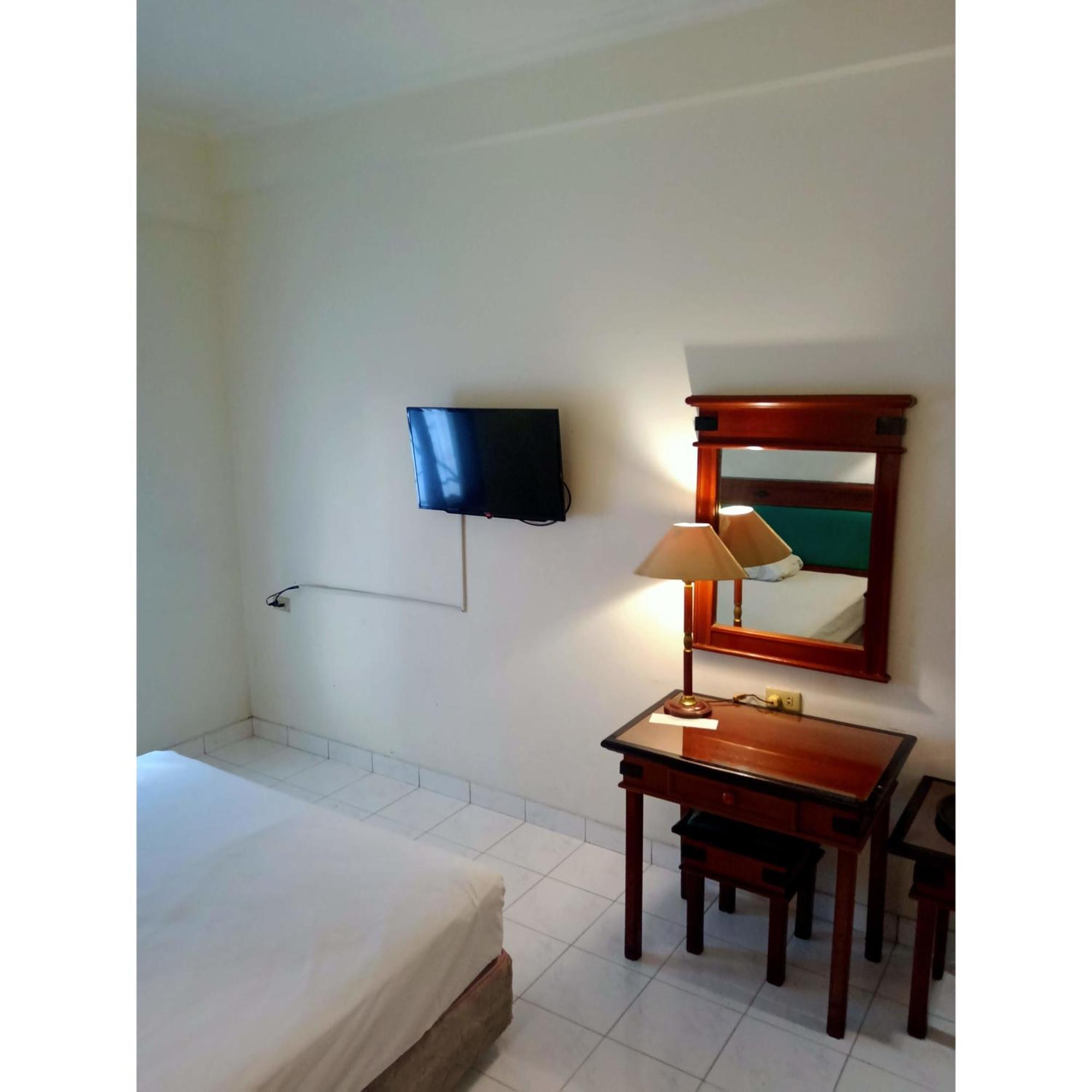 Puri Jaya Hotel